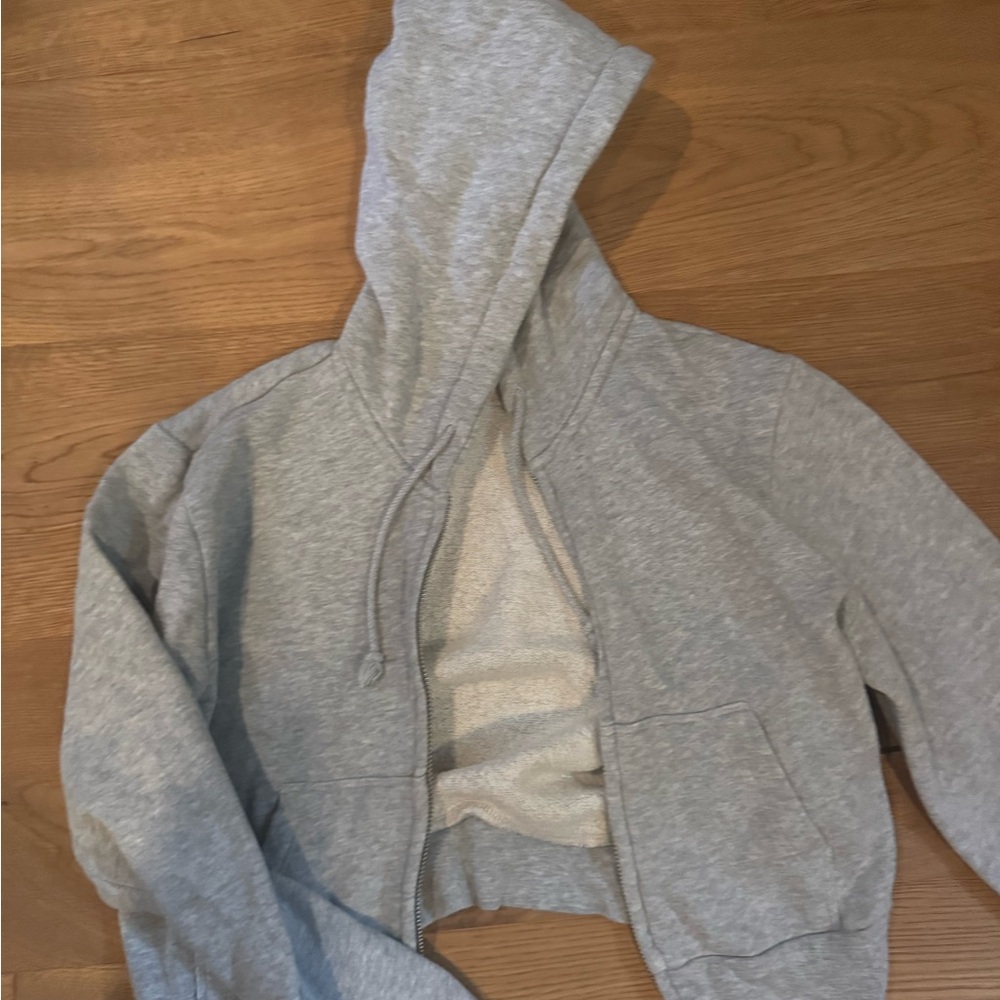 Brandy Melville Light Gray cropped hoodie